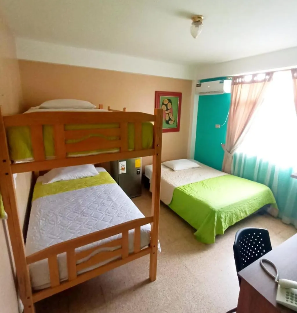 North Star Hostal Guayaquil Guest house