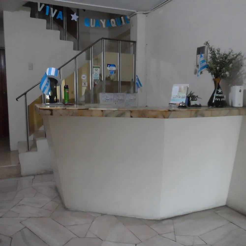 Guest house North Star Hostal Guayaquil