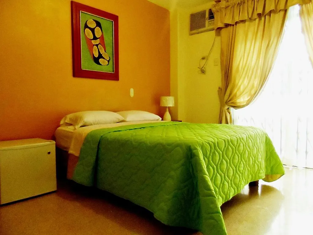 North Star Hostal Guayaquil 2*,  Ecuador