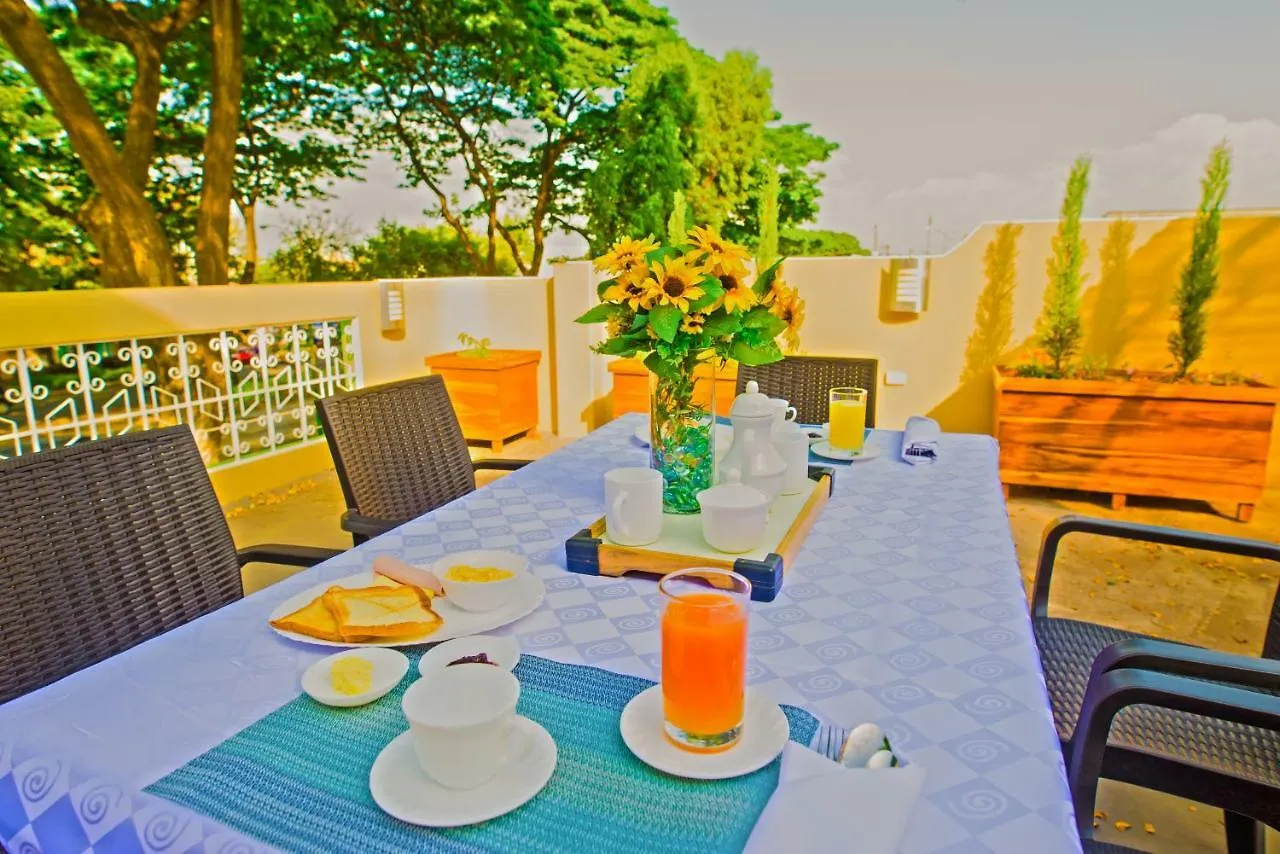 Guest house North Star Hostal Guayaquil