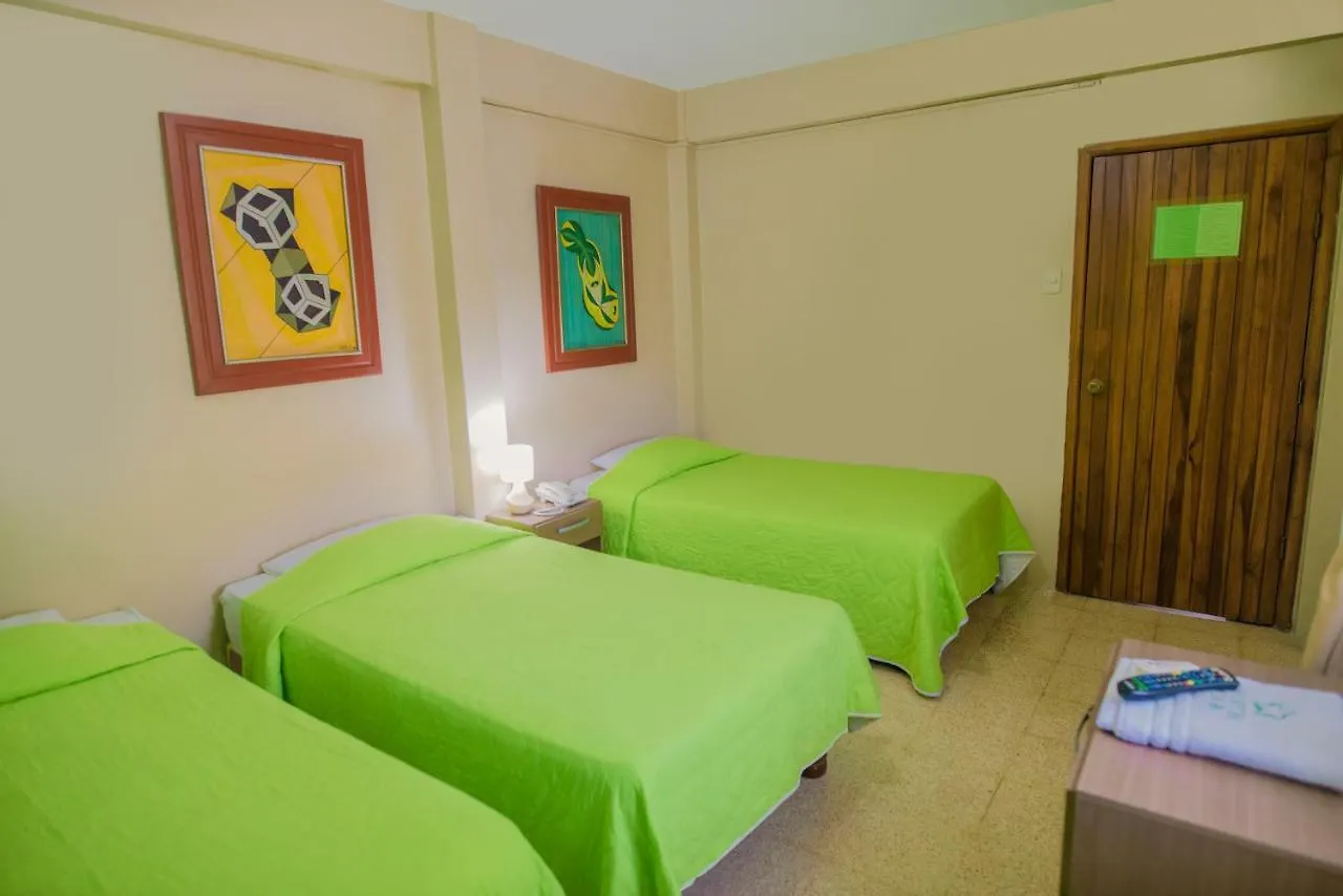 North Star Hostal Guayaquil 2*,